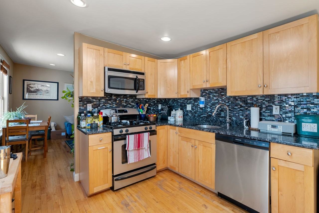 295 River St #3R - Photo 7 of 20