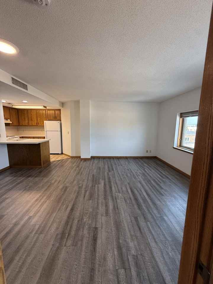 316 Becker Ave Sw #42 - Photo 4 of 17