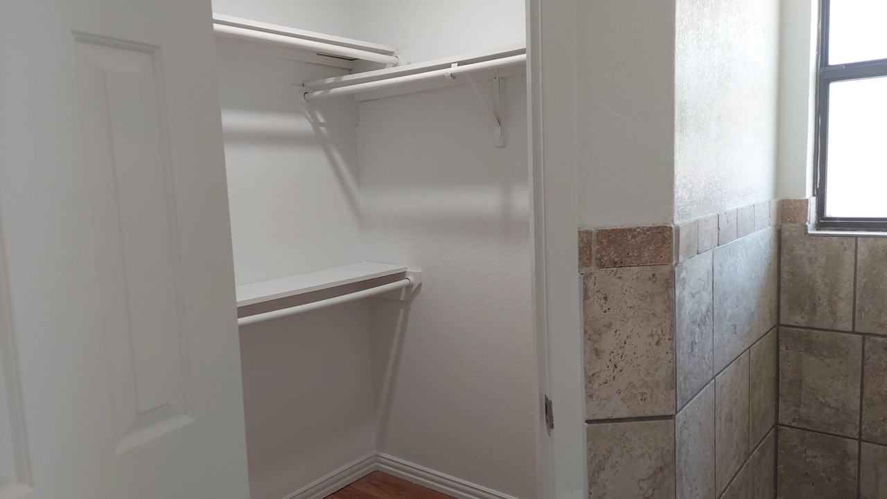 200 James St #NA - Photo 7 of 10