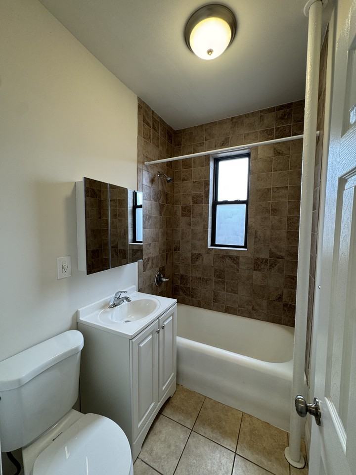 1931 Kennedy Blvd #106 - Photo 6 of 7