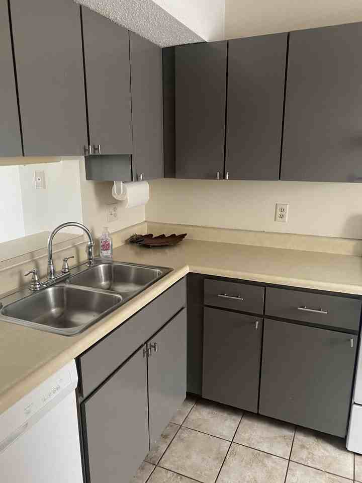 700 N Adelaide St #26 - Photo 3 of 19