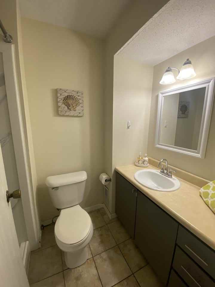 700 N Adelaide St #26 - Photo 5 of 19