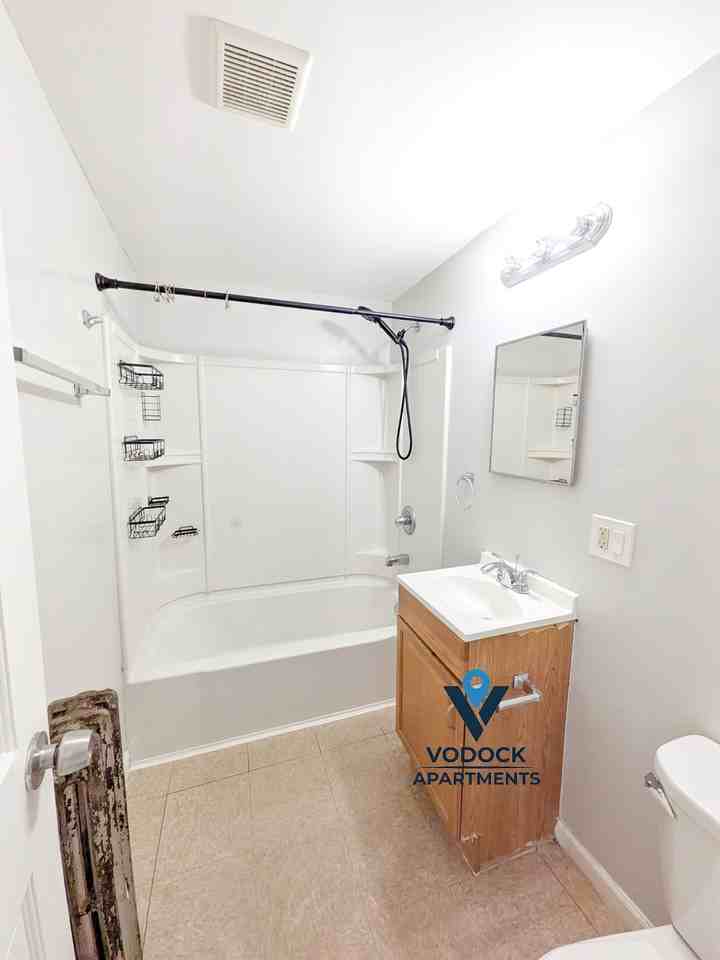 65 Belmont Ave #4L - Photo 7 of 19