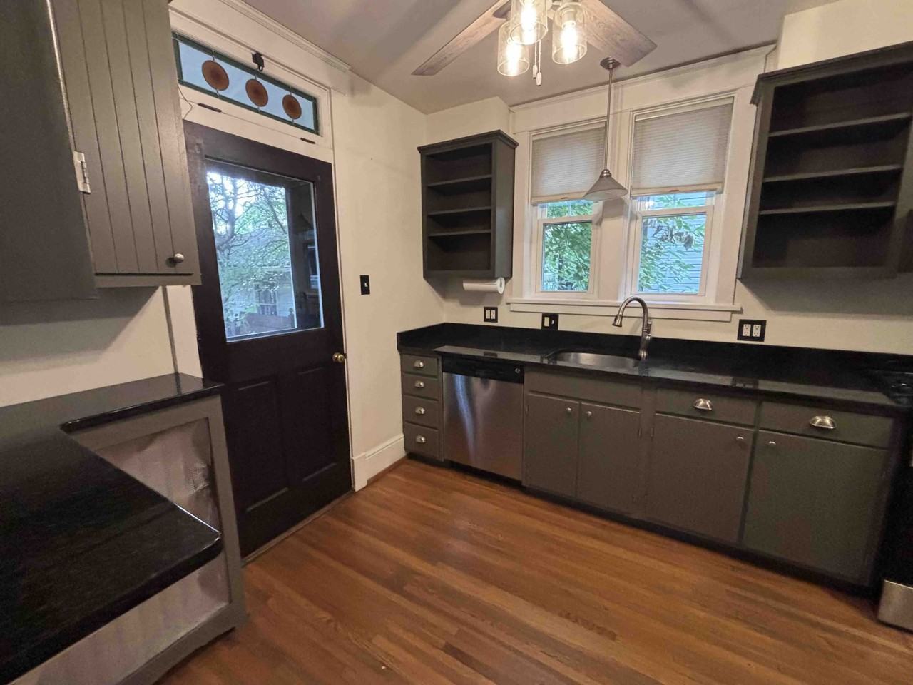 16 N 27th St #NA - Photo 5 of 12