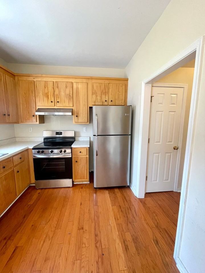 731 W Leigh St - Photo 3 of 13