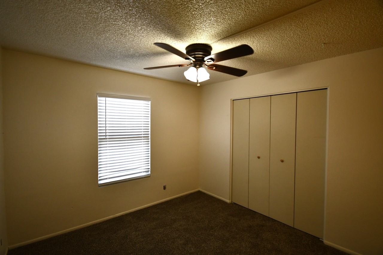 630 W Inglewood St #1 - Photo 5 of 15
