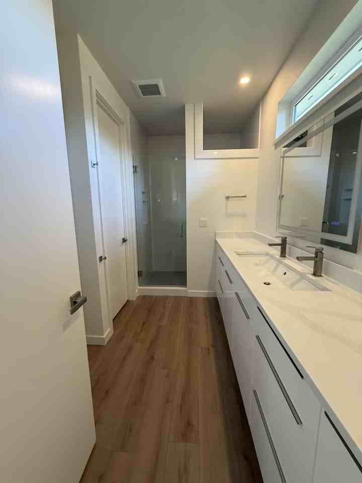 2212 Emerson Dr #1 - Photo 6 of 12