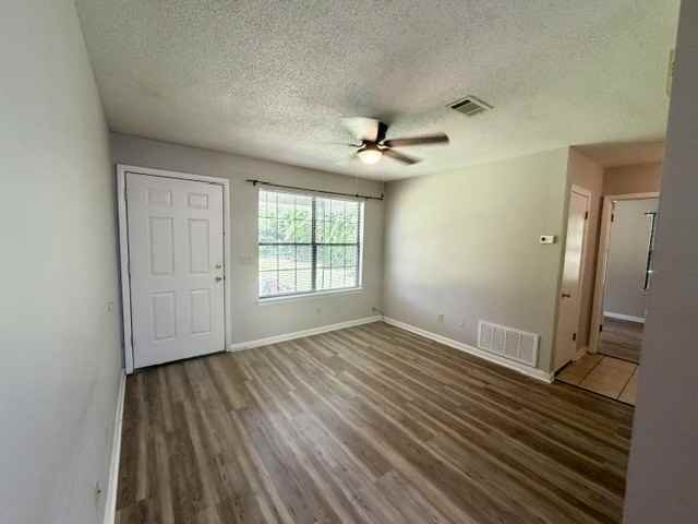 711 S 11th St #1 - Photo 6 of 19