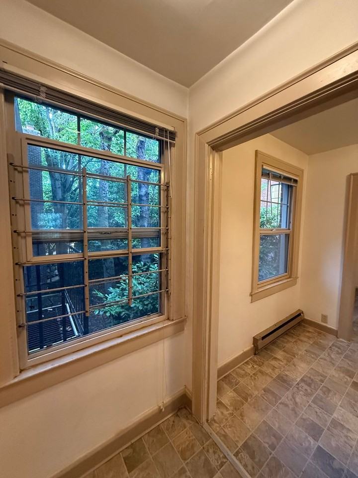 The Lancaster Apartments - Photo 6 of 21