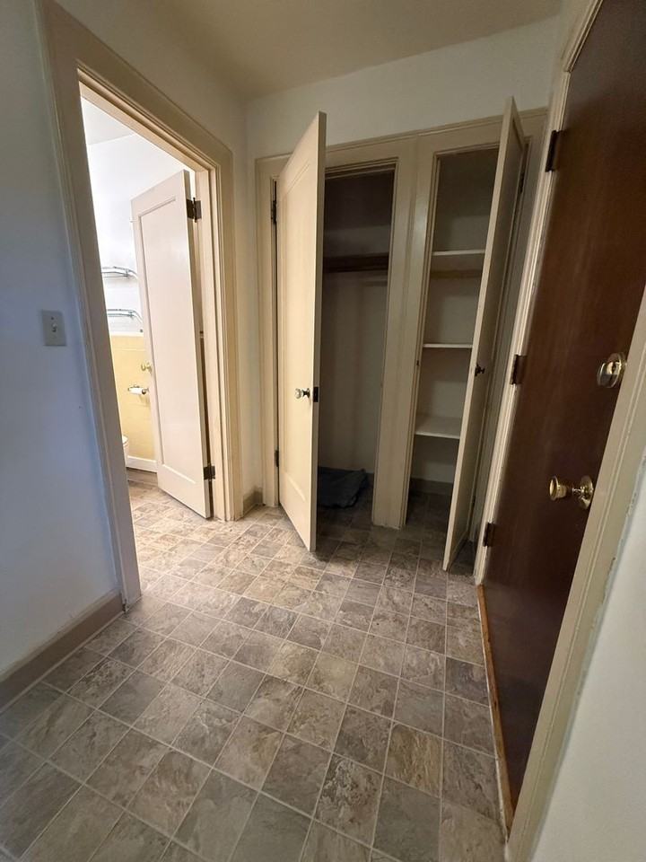 The Lancaster Apartments - Photo 7 of 21