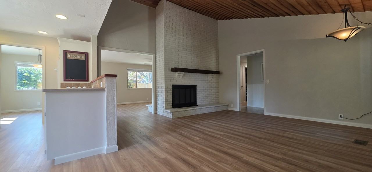 10127 W Springdale Ct #1 - Photo 6 of 19