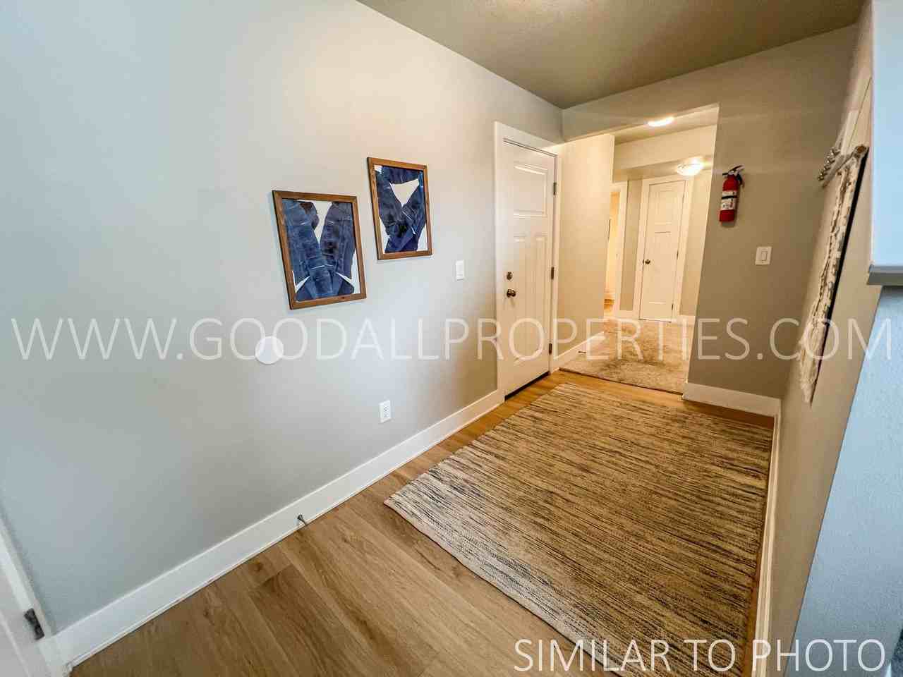 610 Ne Hunter Dr - Photo 7 of 19