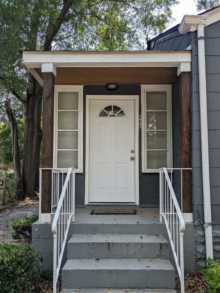 906 Central Ave