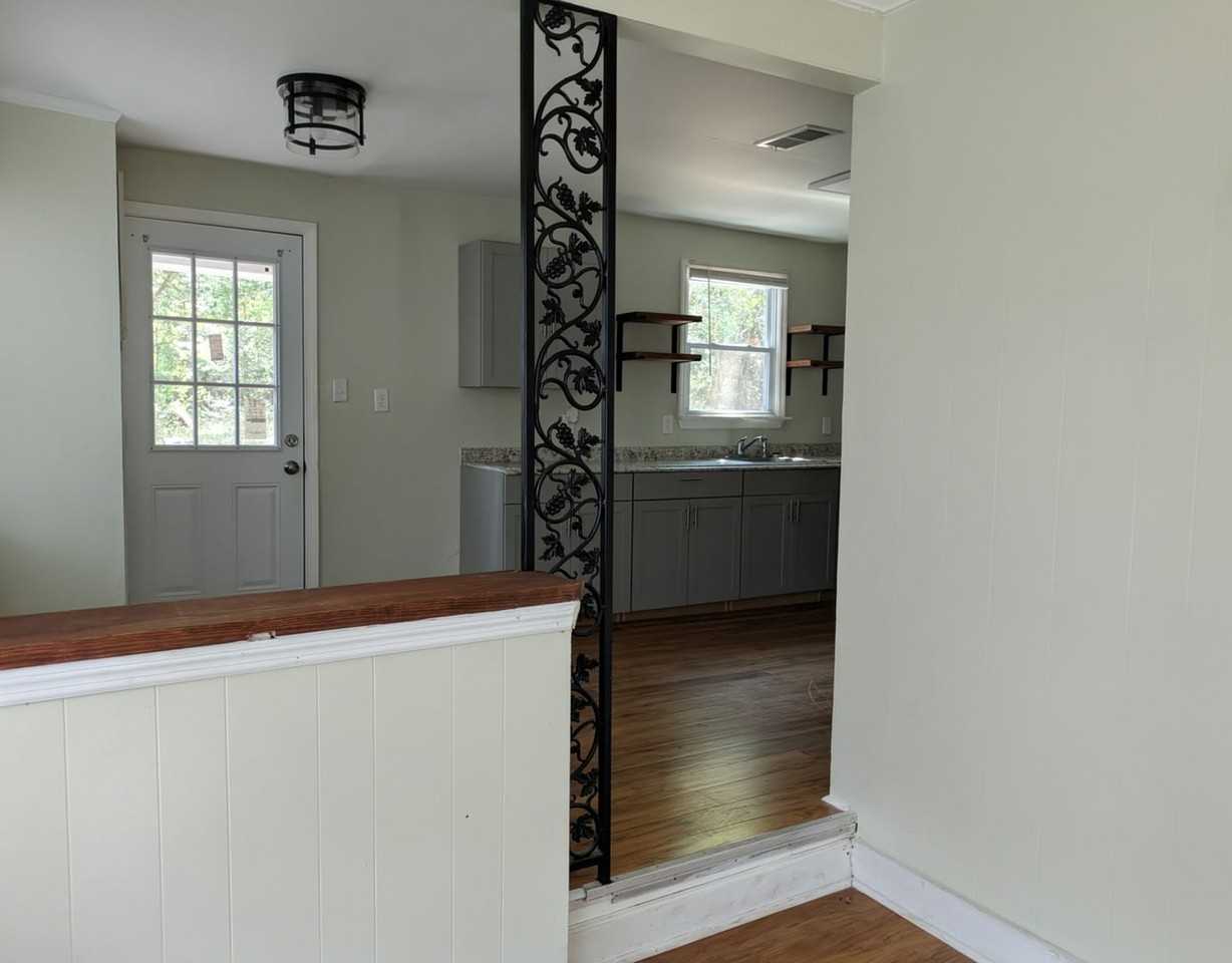 906 Central Ave - Photo 6 of 10