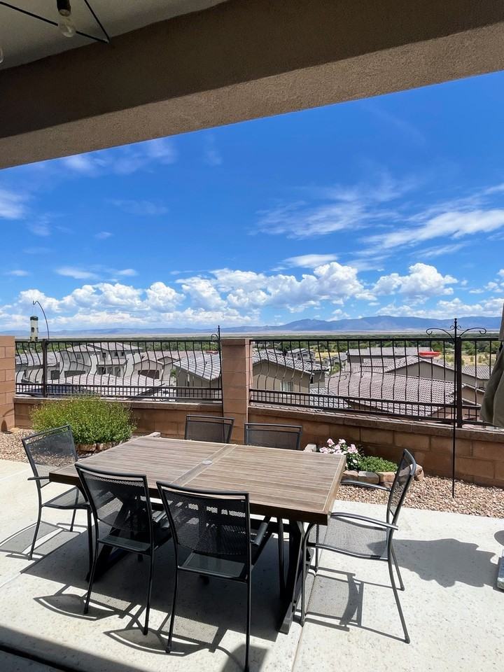 1400 Tierra Verde Loop Nw - Photo 3 of 17