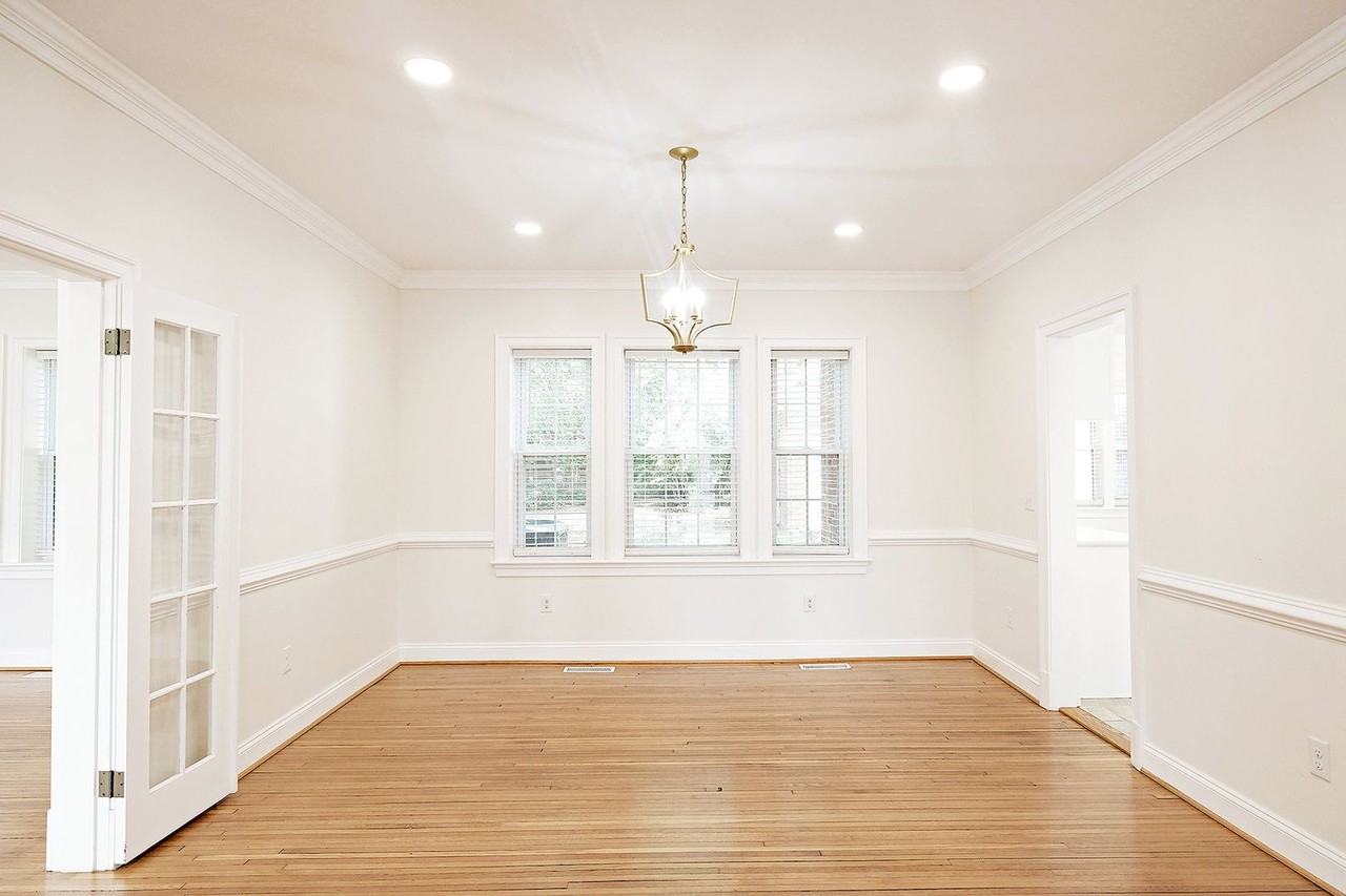 675 Evergreen Ave - Photo 3 of 30