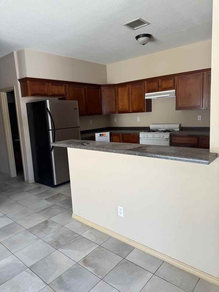8940 Herbert St #A - Photo 3 of 20