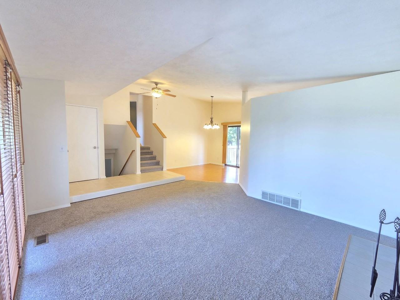 4908 W Lamar Ave - Photo 4 of 31
