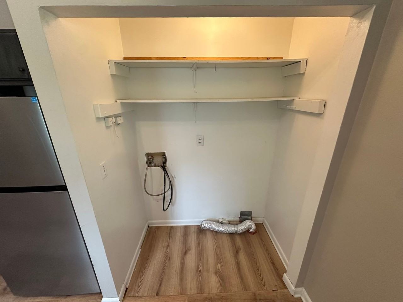 4630 Woodside Dr - Photo 5 of 11