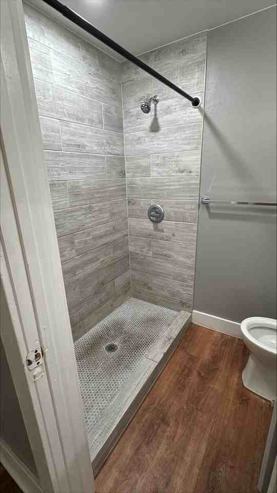 925 22nd St - Photo 5 of 16
