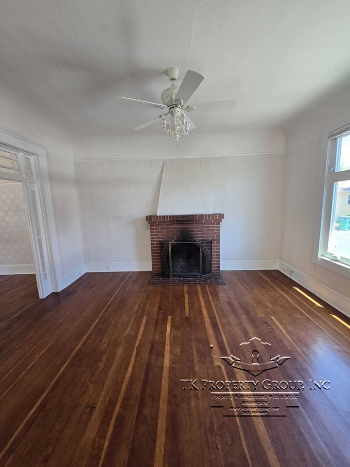 210 N Auburn St #1 - Photo 7 of 43