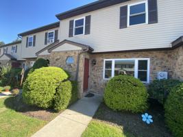 featured image of 212 Magnolia Dr #212