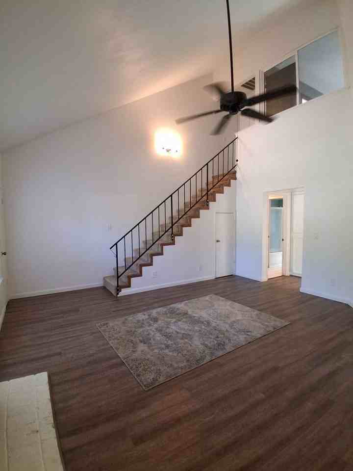 2521 N Selland Ave - Photo 7 of 19