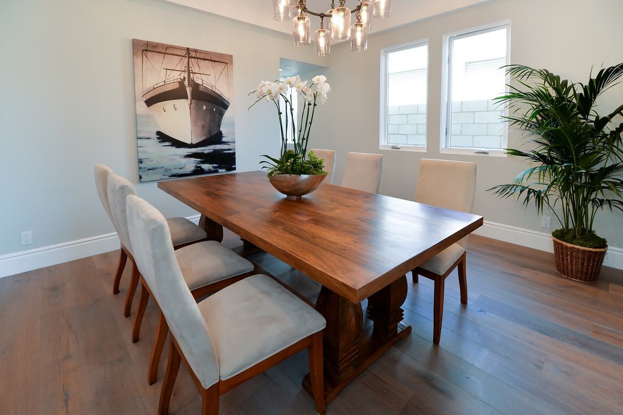 1041 8th St - Photo 5 of 38
