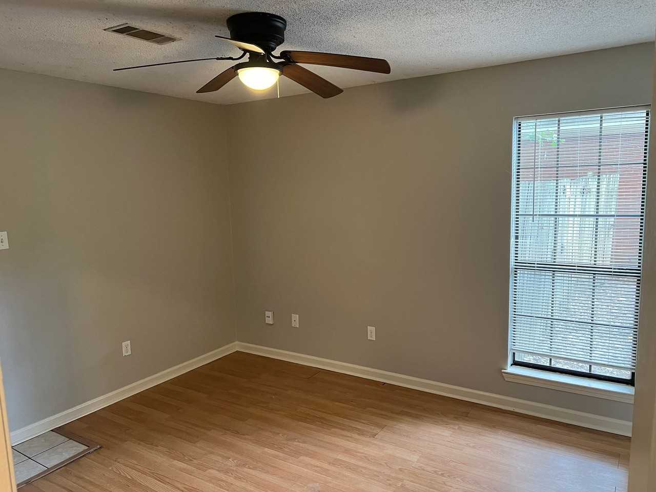 2135 Raintree Dr - Photo 3 of 14