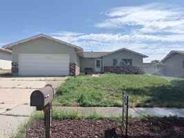 featured image of 1419 Prado Dr
