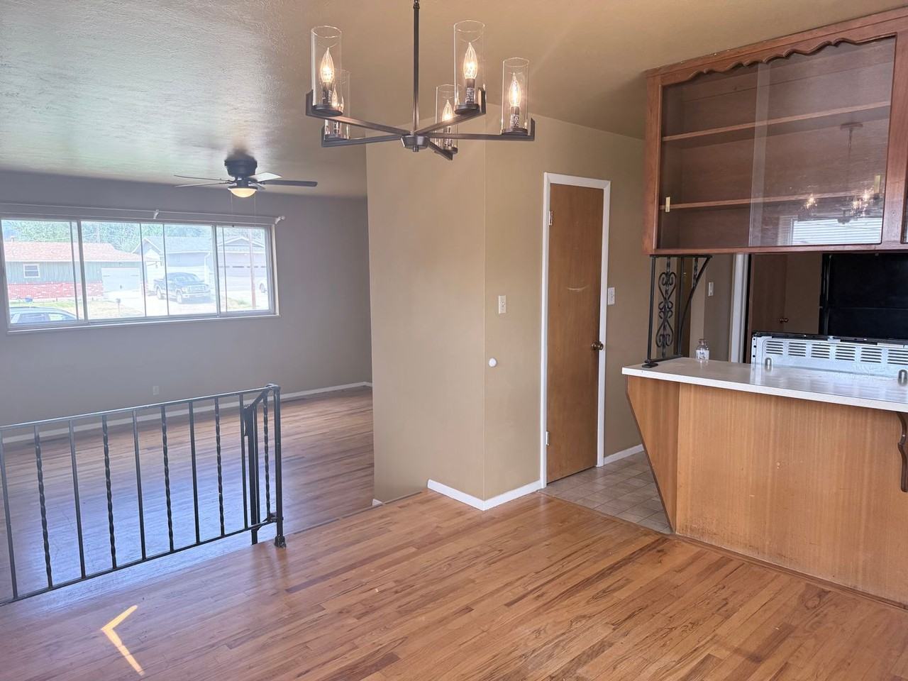 1419 Prado Dr - Photo 6 of 32