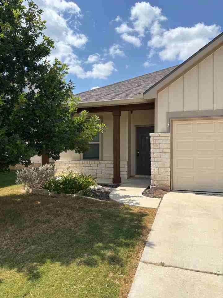 1101 Cliffbrake Way - Photo 6 of 28