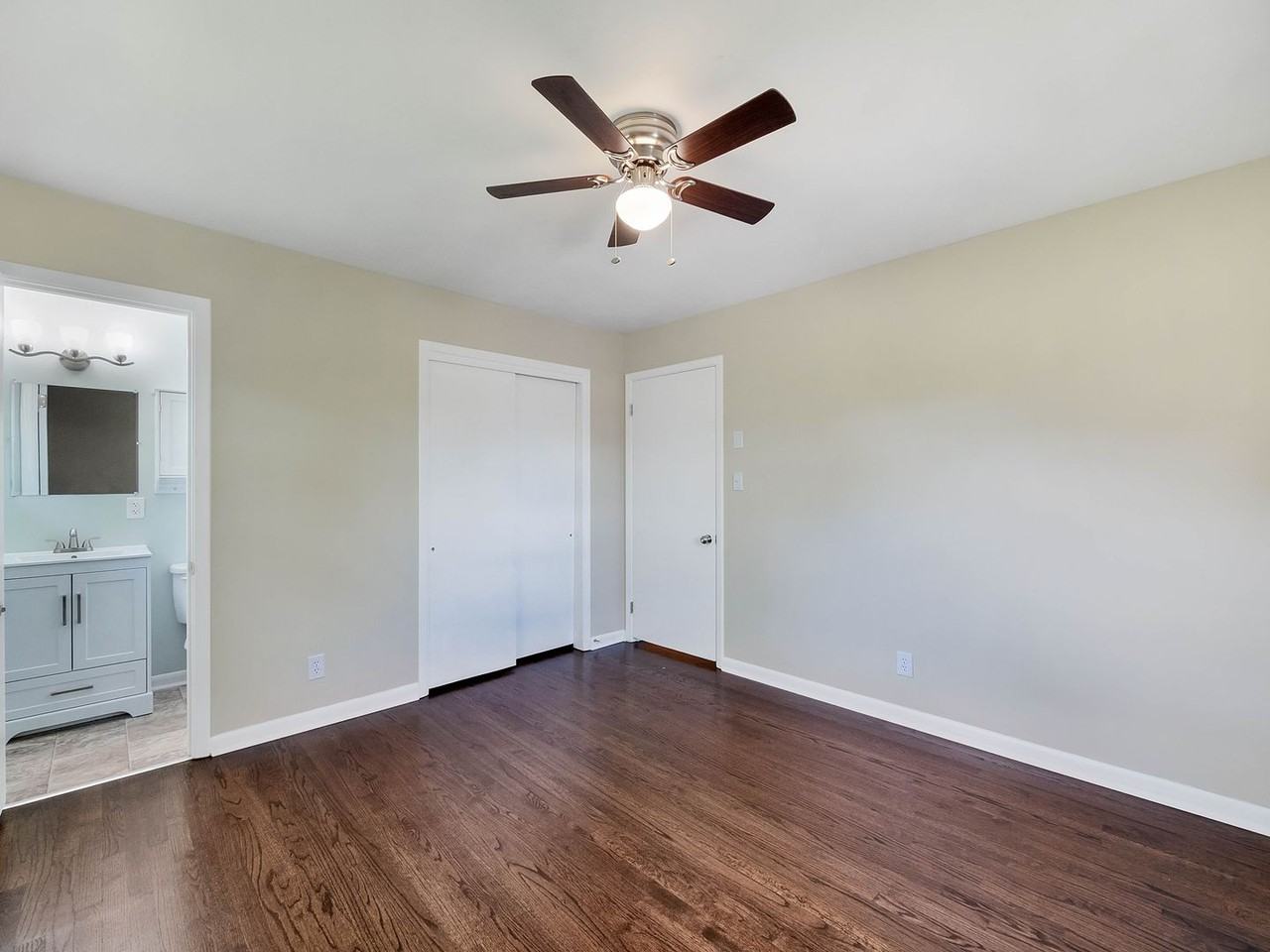 450 Bouton Dr - Photo 4 of 20