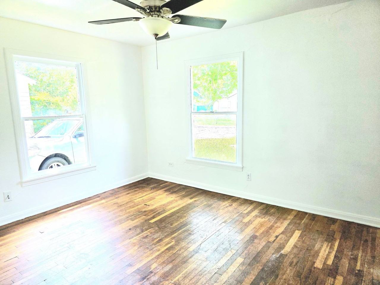 3612 Pine Ave - Photo 5 of 6