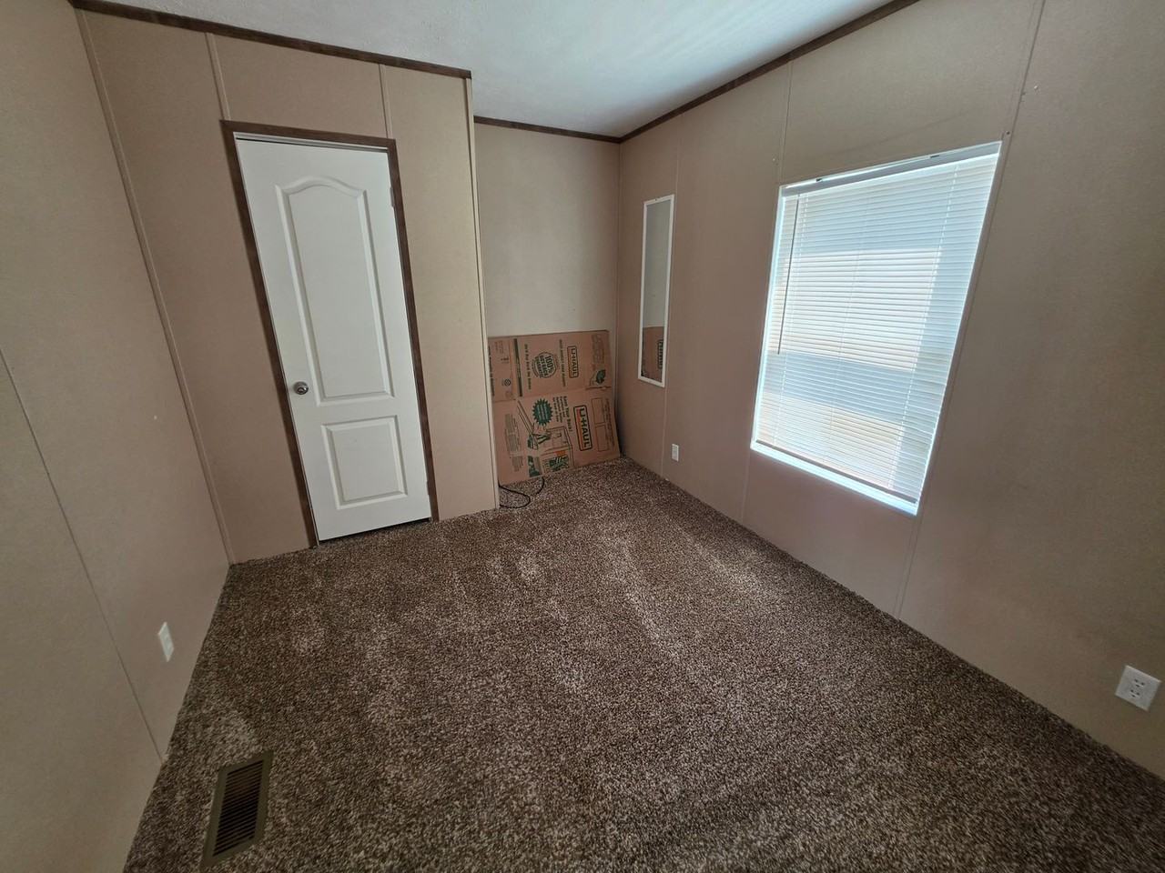 3206 E Elm St - Photo 5 of 5
