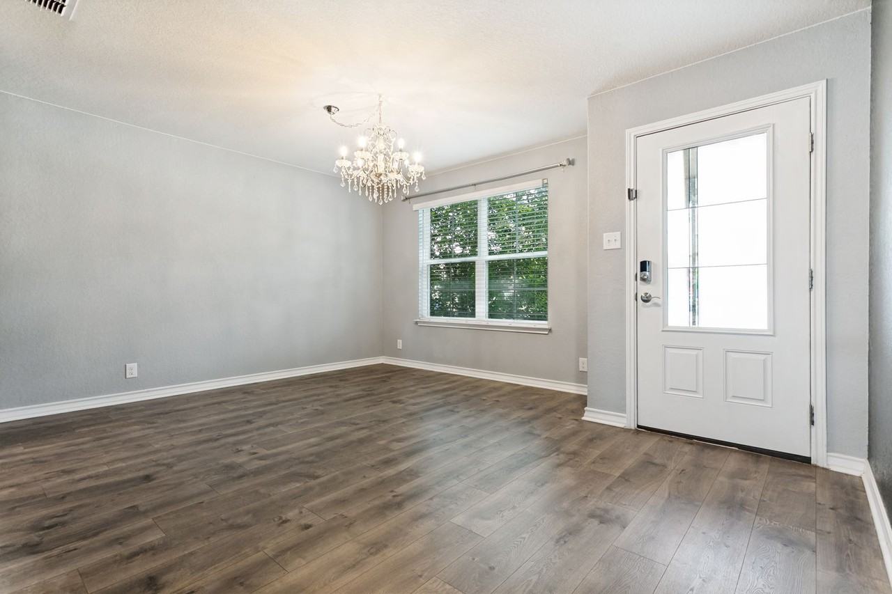 9908 Bratten Rise - Photo 3 of 25