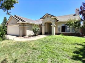 10374 N Sierra Vista Ave - Photo 1 of 1