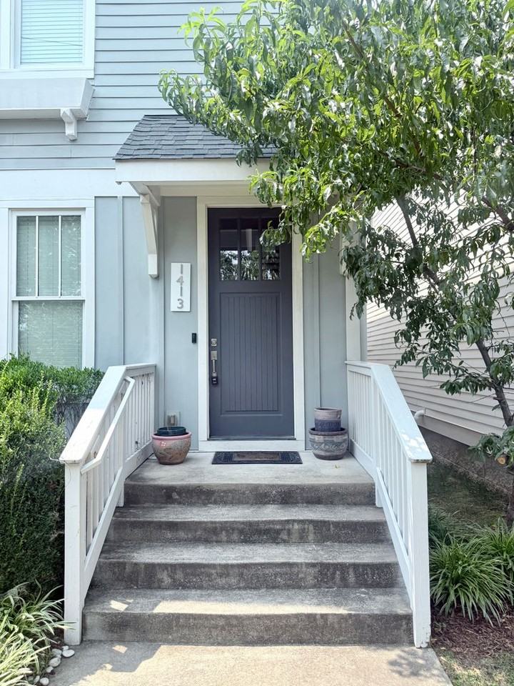 1413 14th Ave S - Photo 2 of 44