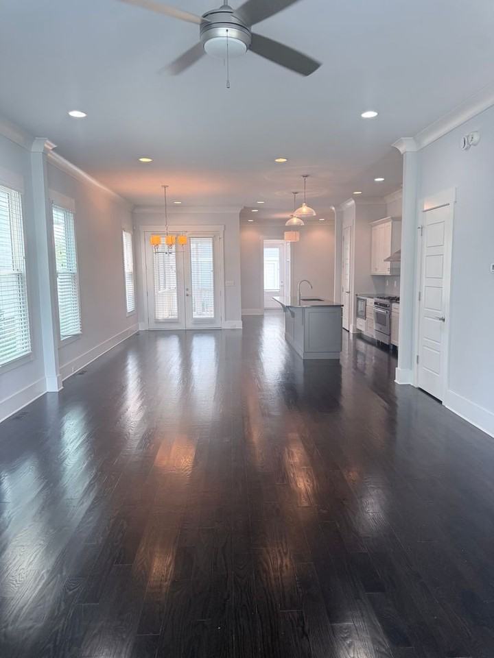 1413 14th Ave S - Photo 3 of 44