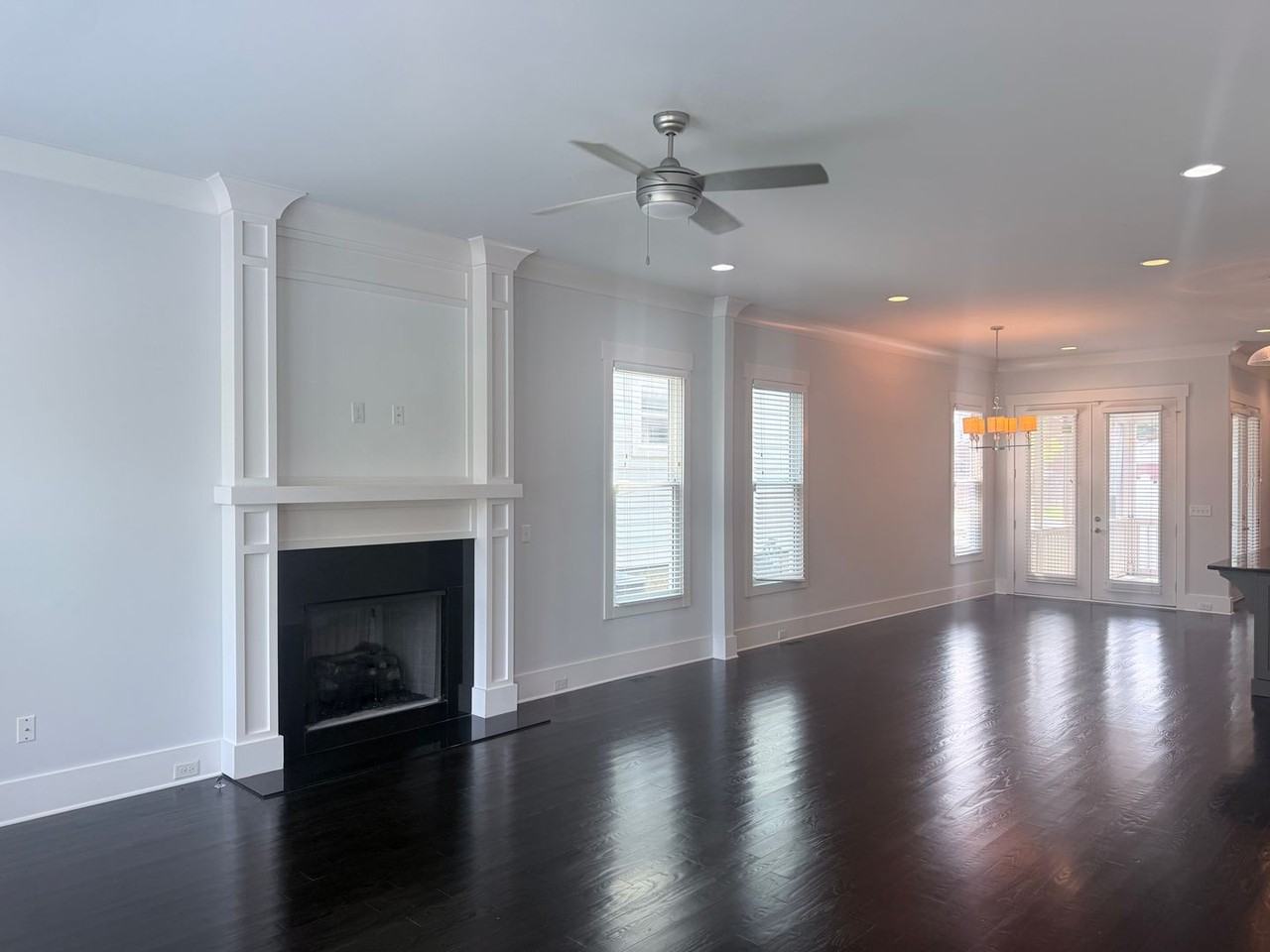 1413 14th Ave S - Photo 4 of 44