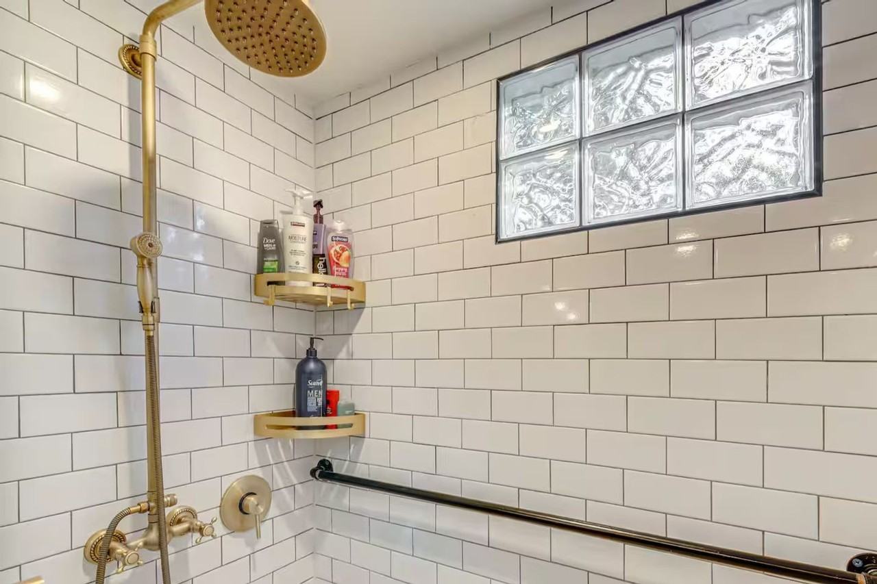 1421 S 134th St - Photo 5 of 28