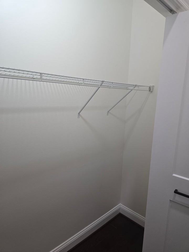 516 N Carrollton Ave - Photo 2 of 11