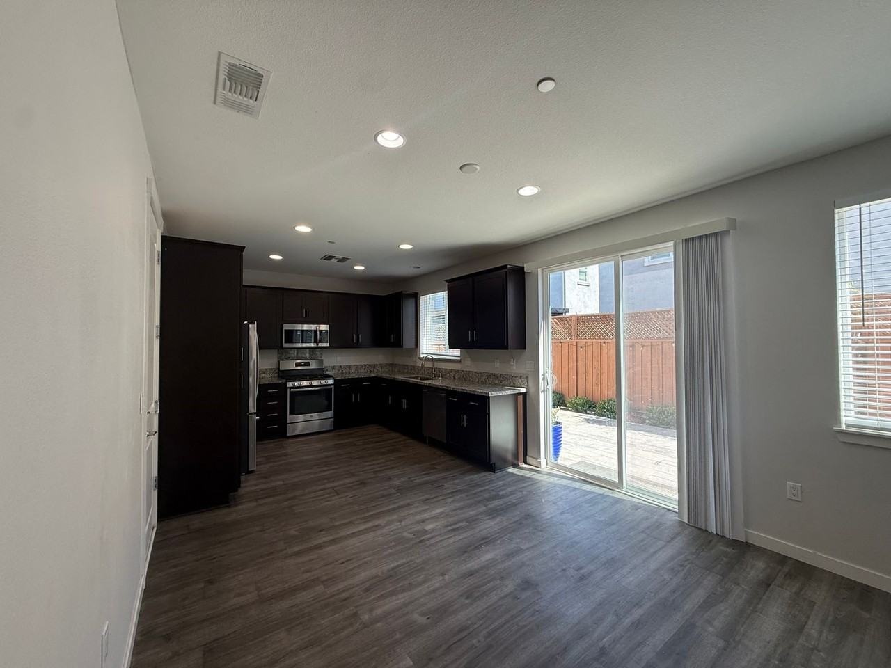 1261 Damasco Ln - Photo 2 of 16