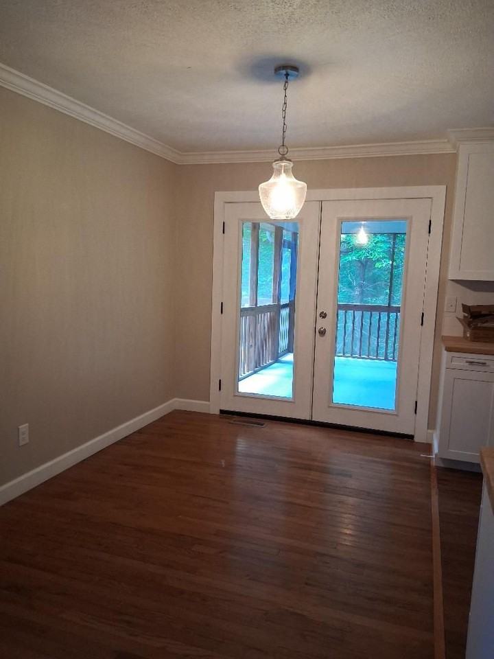 1305 Sun Cir - Photo 3 of 14