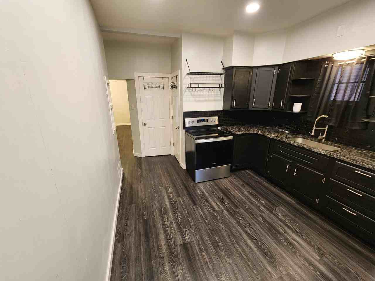 9 5th St - Photo 5 of 50