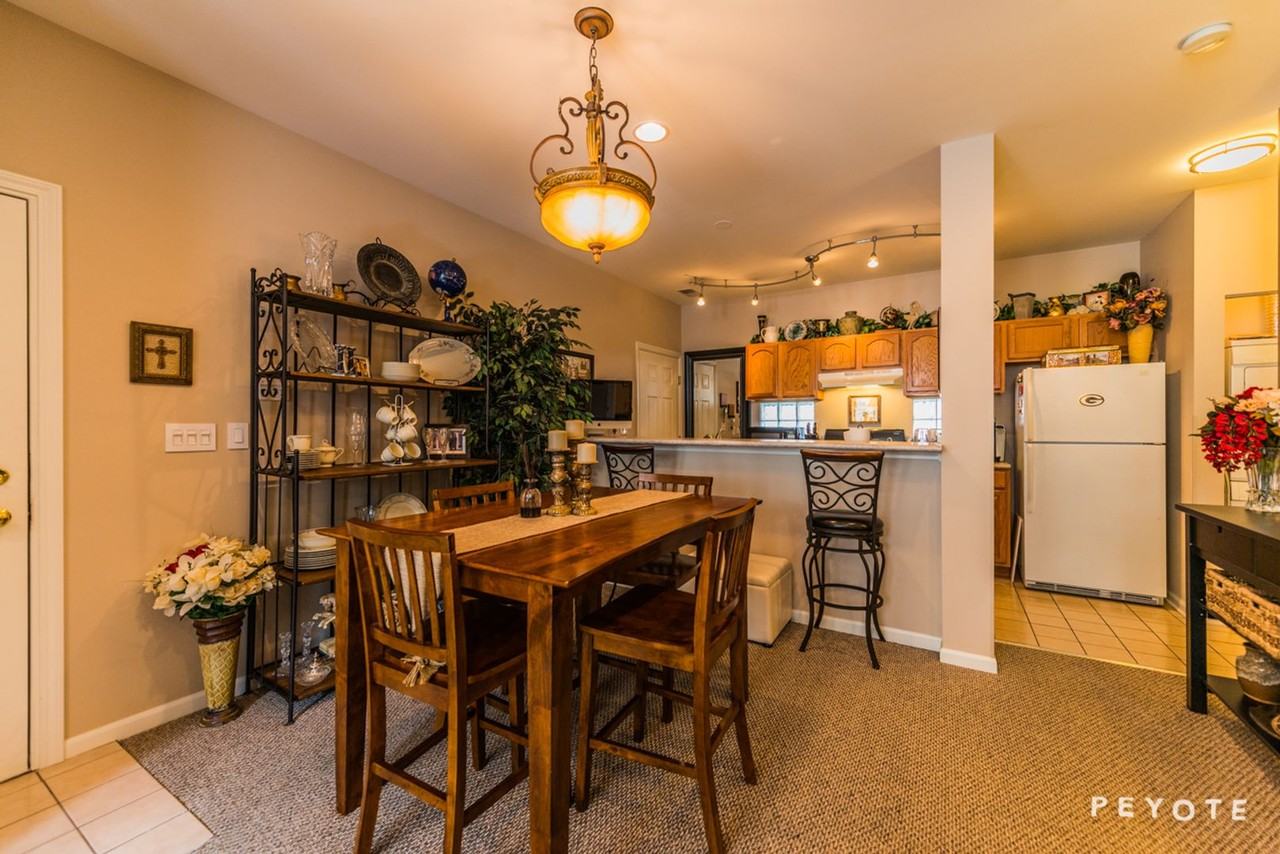 1225 N Orleans St - Photo 3 of 16
