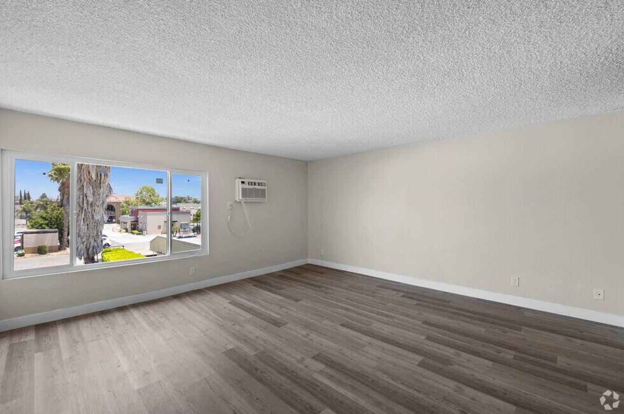 18540 Plummer Street - Photo 5 of 19