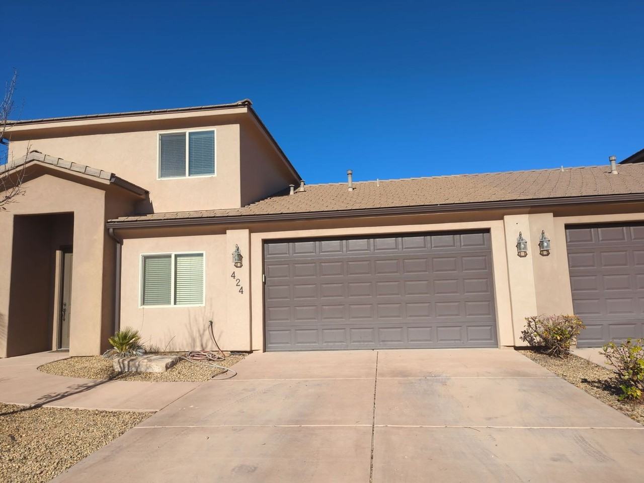 424 N Creek Ridge Dr - Photo 2 of 4