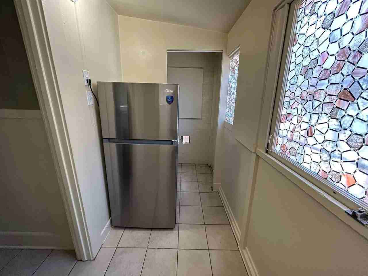 1560 10th Ave - Photo 4 of 17