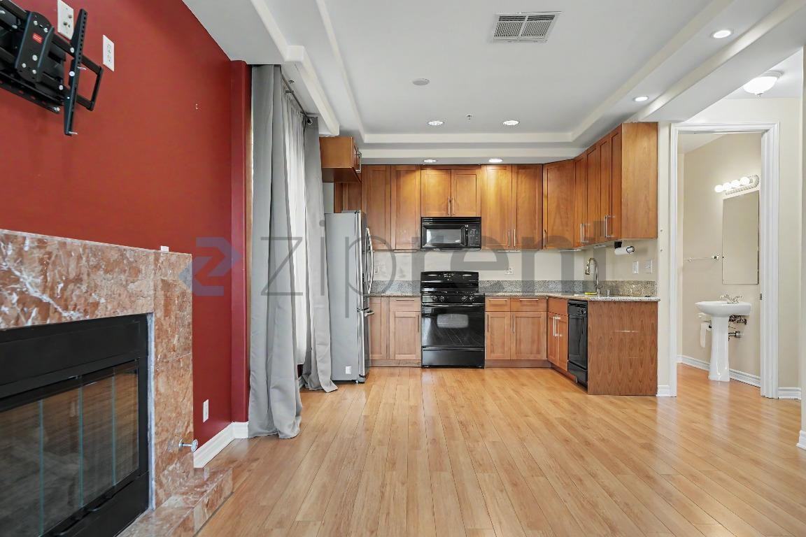 12042 Hart St #5 - Photo 7 of 19